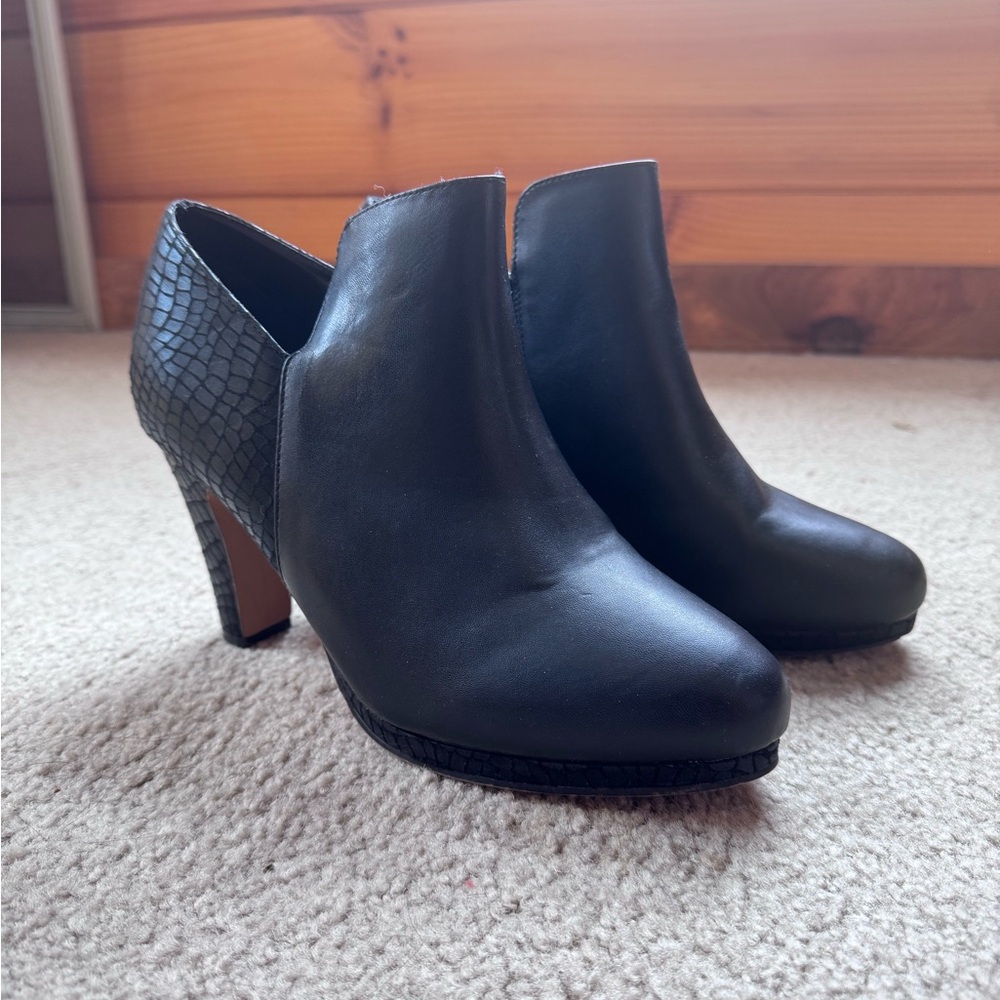 Black Textured Heel Ankle Boots